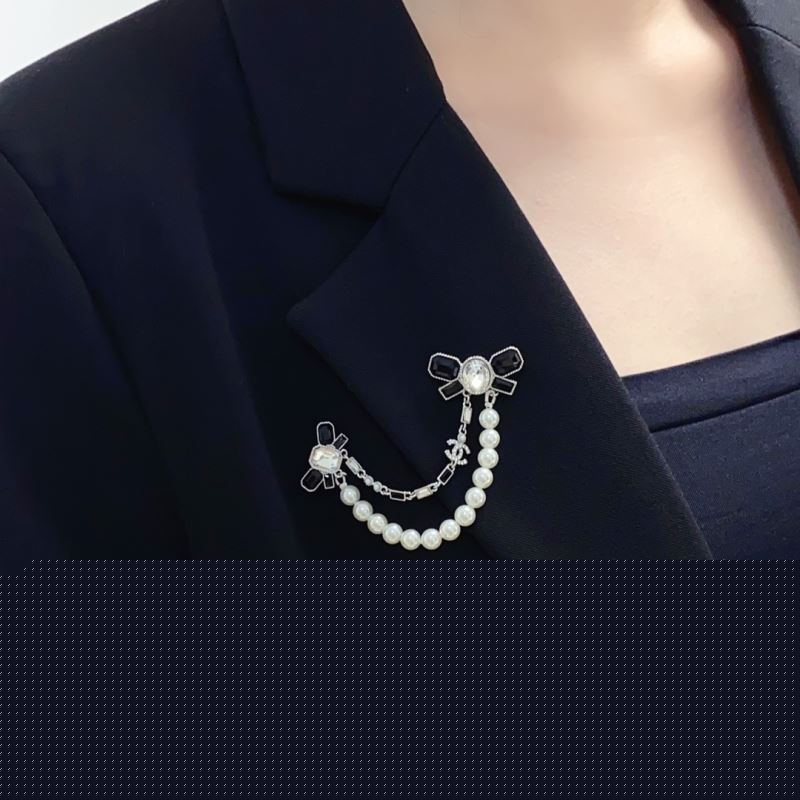 Ch*el brooches
